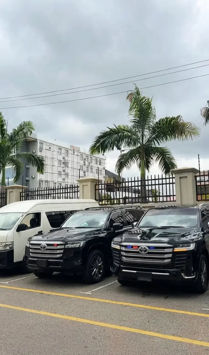 Prado Cars